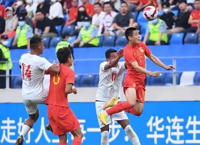 中国男足4-0狂胜缅甸，赛后球怒批1人，或彻底告别国家队